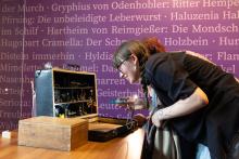 Die fantastische Welt der Miniaturkünstlerin Katharina Raab